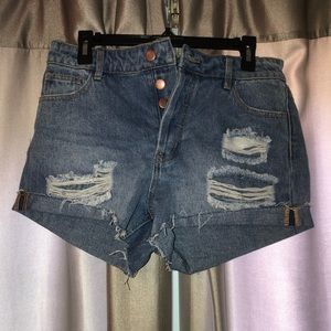Jean shorts. Fashion nova. Size 9. Never worn.